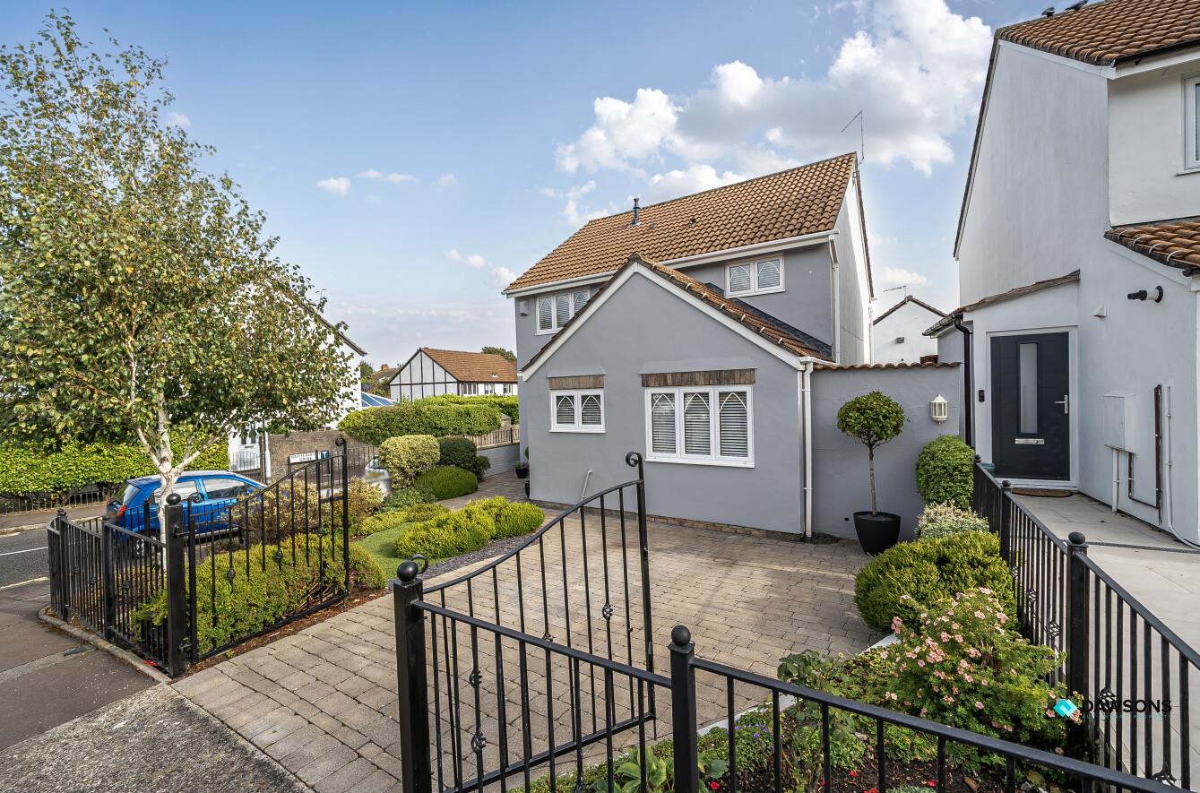 Highmead Avenue, Newton, Swansea, SA3 4TY